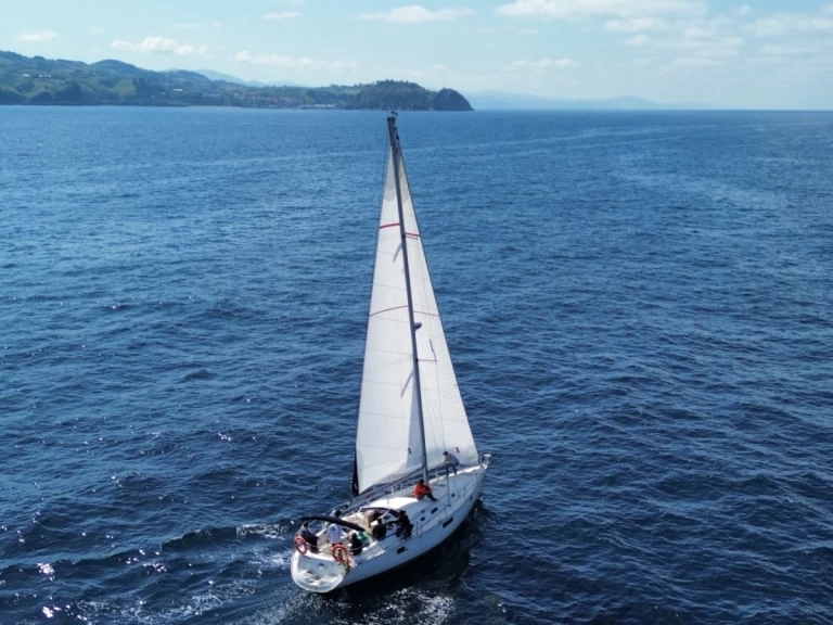 Bénéteau Oceanis 440 a louer à Getaria