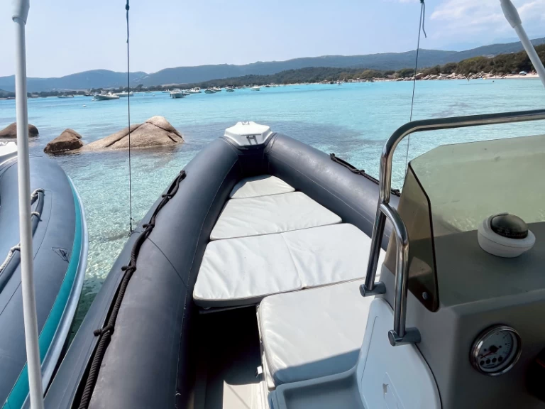 Location à Santa Giulia - Joker Boat Coaster 470 sur SamBoat