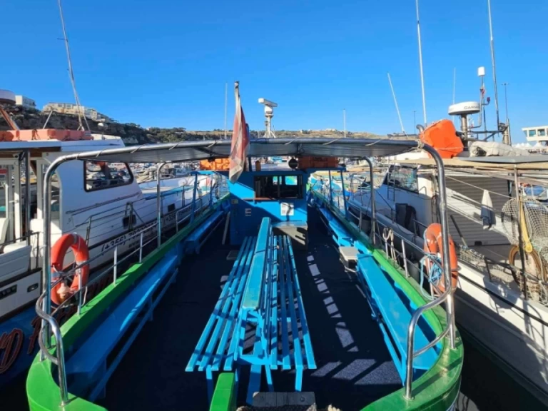 Location Bateau à moteur à Mellieħa - Custom Made Luzzu 38 feet