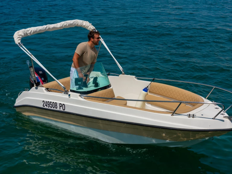 Louez un kruger stella à Poreč