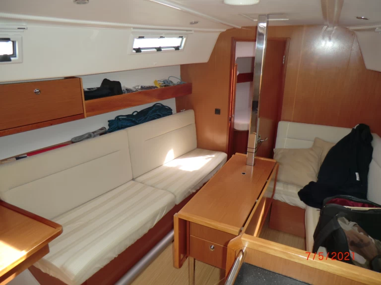 Louer Voilier avec ou sans skipper Bavaria à La Rochelle