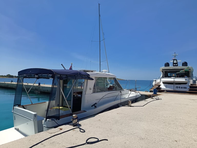Location Bateau à moteur à Sibenik - Bénéteau Antares 760