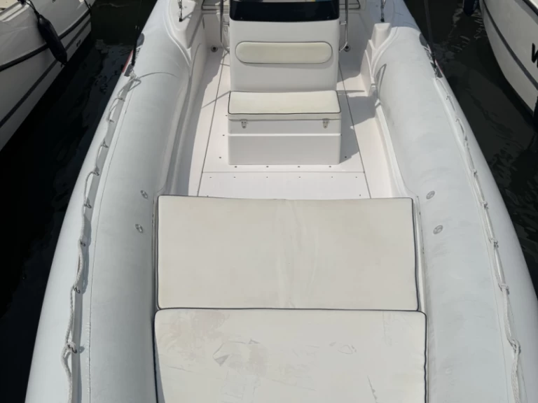 Selva Selva D800 a louer à Mandelieu-la-Napoule