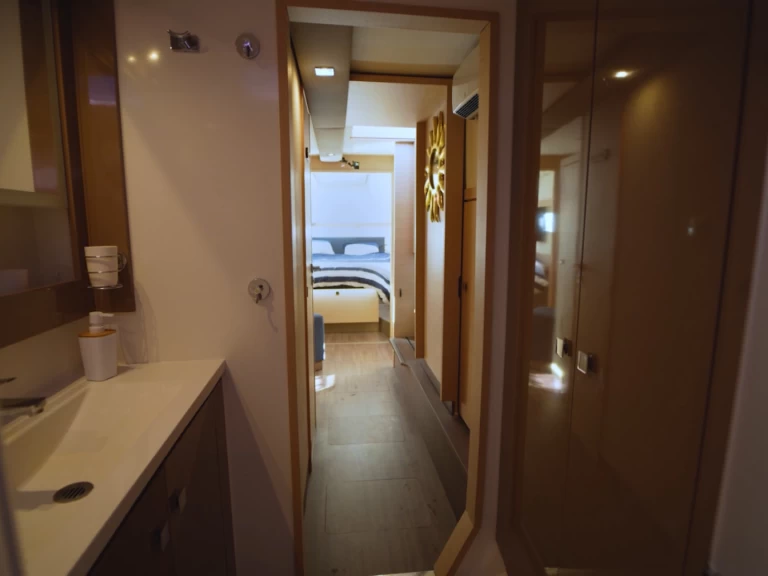 Location Catamaran à Le Marin - Fountaine Pajot Lucia 40