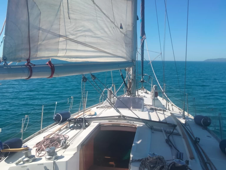 Bénéteau Canot 390 a louer à Cagliari Port