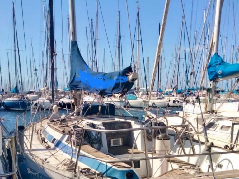 Location à Cagliari Port - Bénéteau Canot 390 sur SamBoat