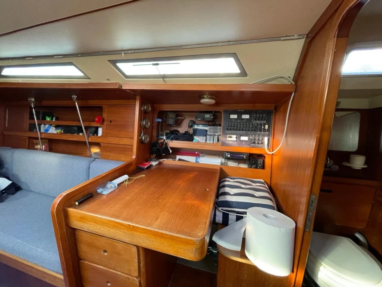 Louez un Bénéteau Canot 390 à Cagliari Port