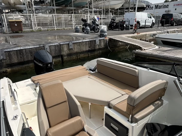 Bateau à moteur à louer à Marseille au meilleur prix