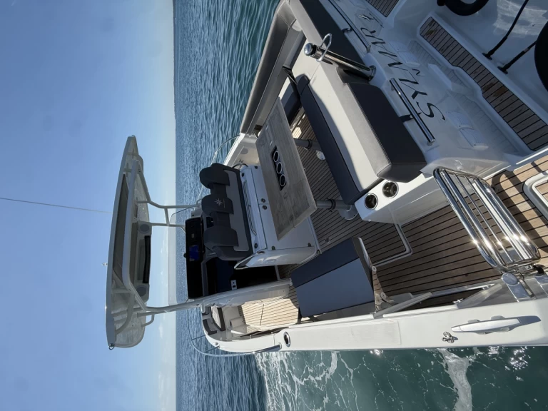 Location à Cannes - Jeanneau Cap Camarat 9.0 CC sur SamBoat