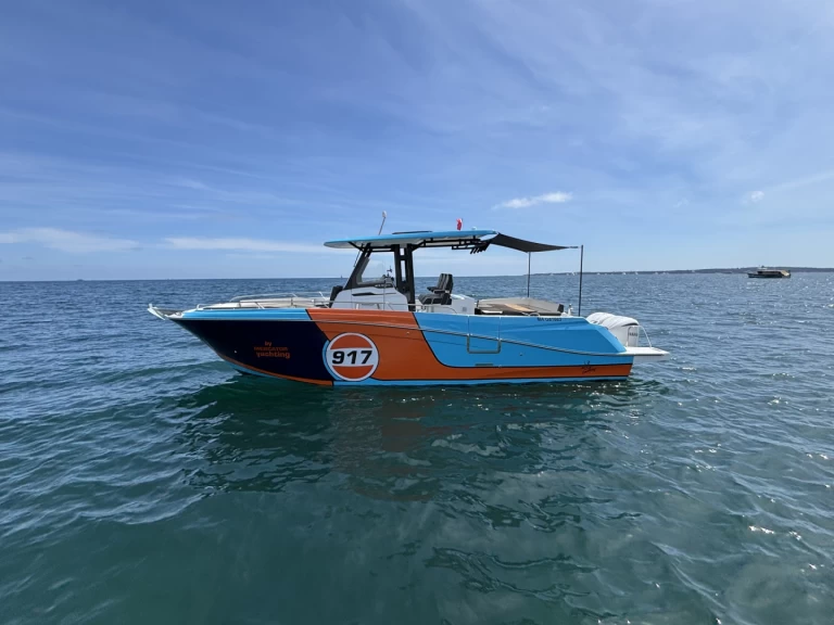 Louer Bateau à moteur avec ou sans skipper Jeanneau à Cannes
