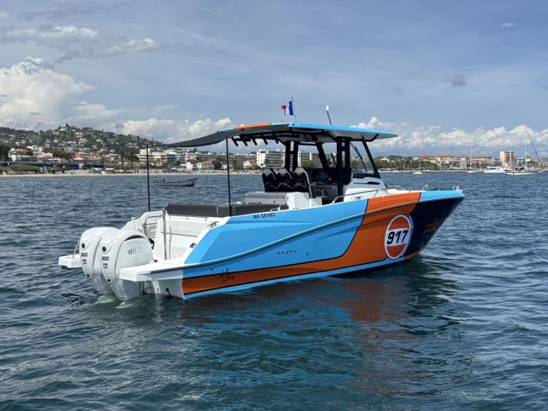 Location Bateau à moteur Jeanneau avec permis