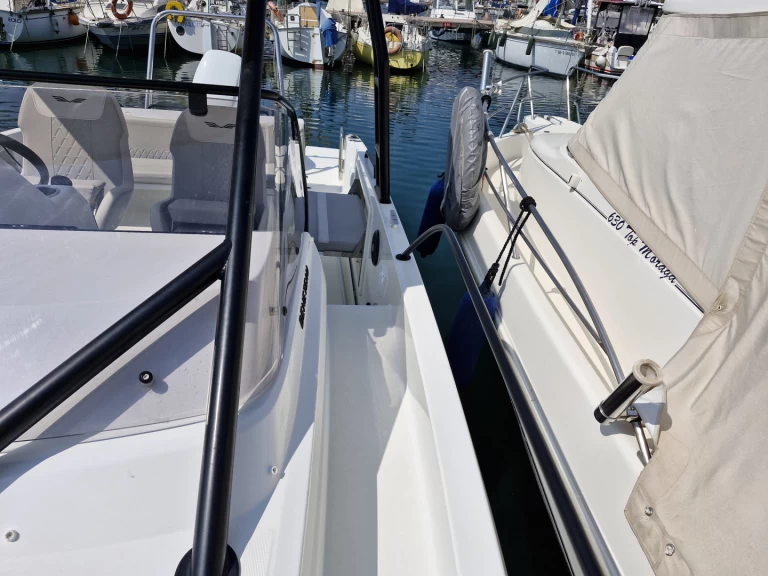 Bénéteau Flyer 8 SUNdeck a louer à Barcelone