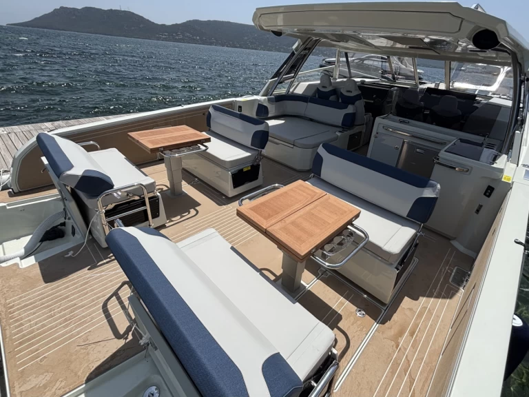 Location Yacht à Porto-Vecchio - YOT 41