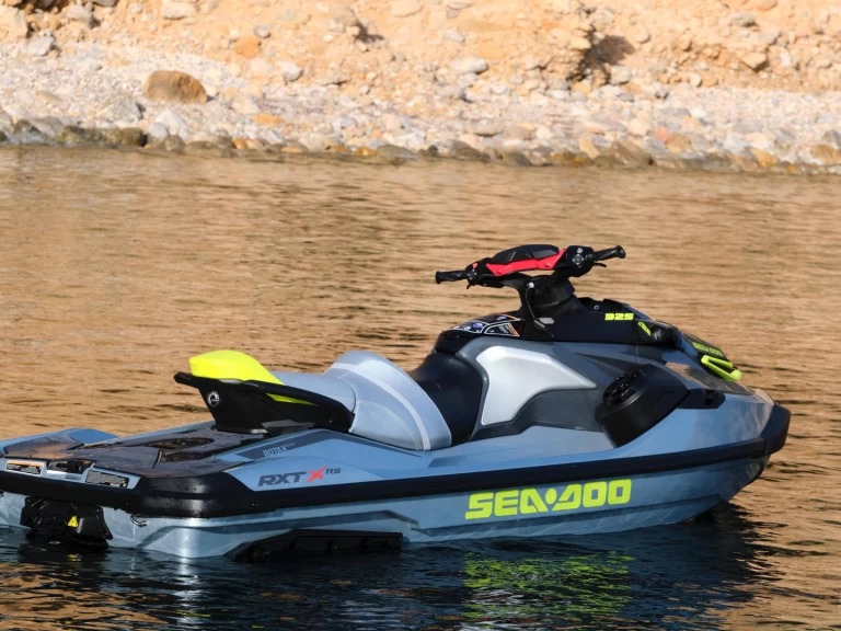 Location Jet ski Sea-Doo avec permis