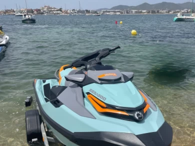 Alquiler de barcos Ibiza (Ville) barato de WAKE PRO 230