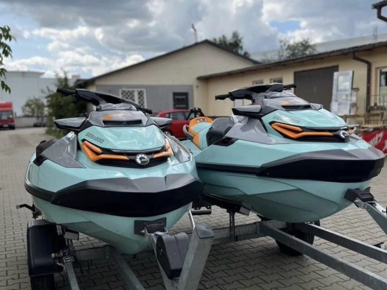 Location Jet ski Sea-Doo avec permis
