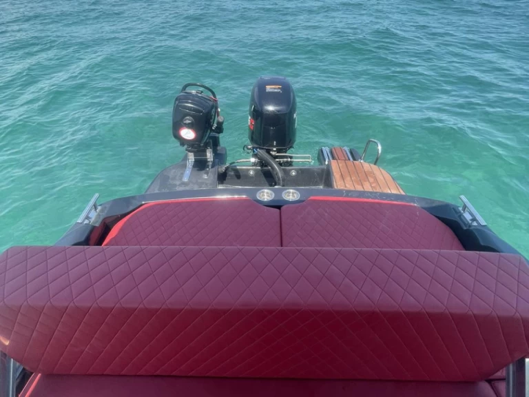 Louer Bateau à moteur avec ou sans skipper Aquastar à Vourvourou