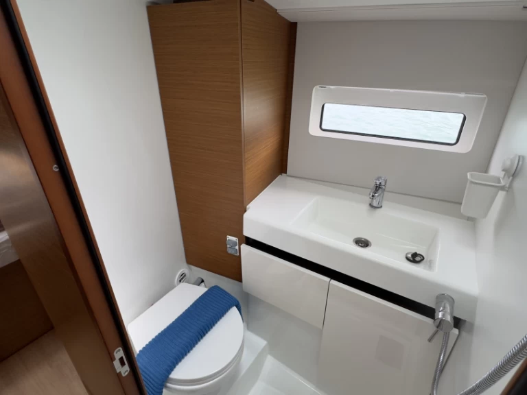 Jeanneau Sun Odyssey 490 a louer à Rodi Garganico