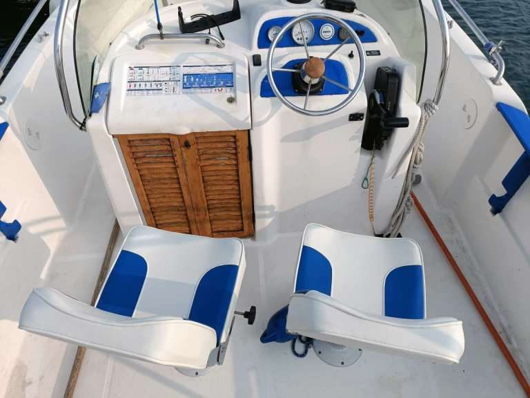 Location Bateau à moteur Jeanneau avec permis