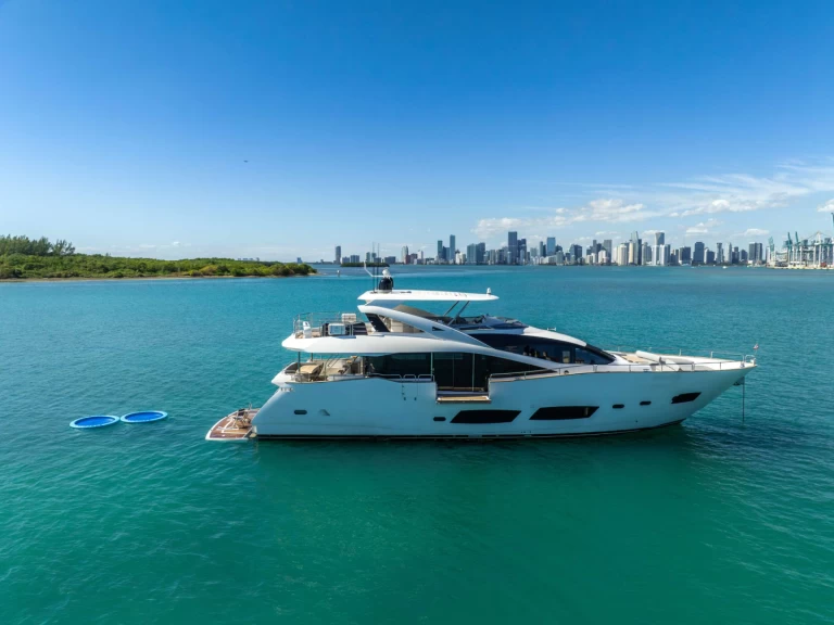 Location Yacht à Miami - Sunseeker RMM JOB