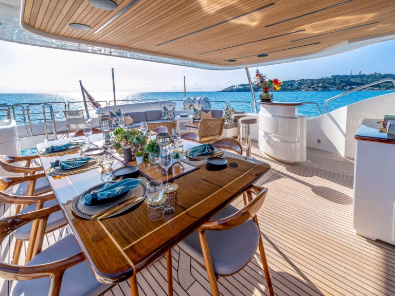 Location Yacht à Villeneuve-Loubet - Benetti New Star