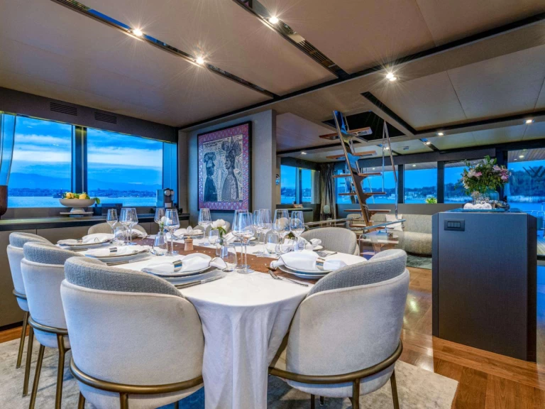 WALLY YACHTS KOKONUT'S WALLY a louer à Antibes