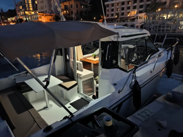 Location Bateau à moteur à Opatija - Jeanneau Merry Fisher 795