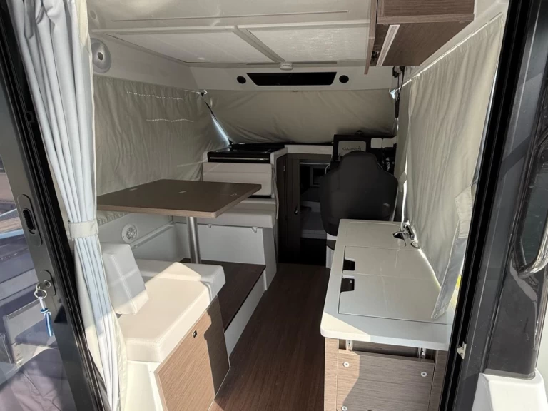 Jeanneau Merry Fisher 895 Serie 2 a louer à Zadar