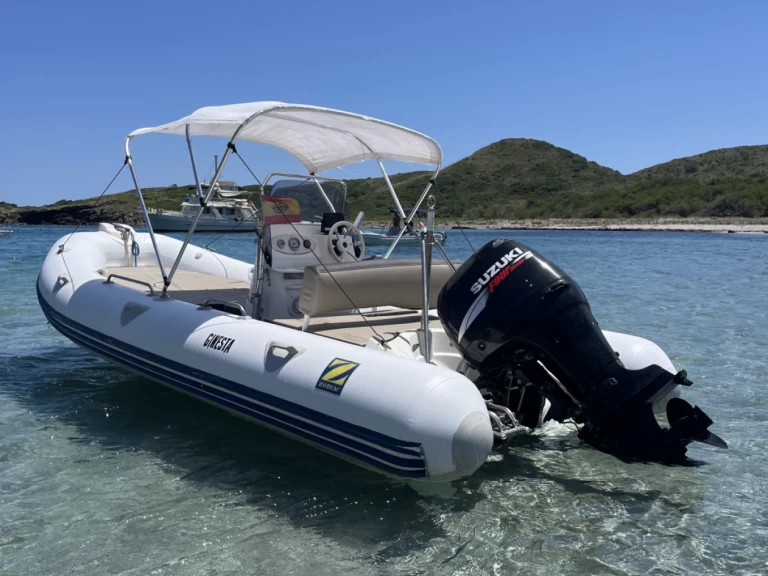 Louez un Zodiac Medline II C à Port Mahon