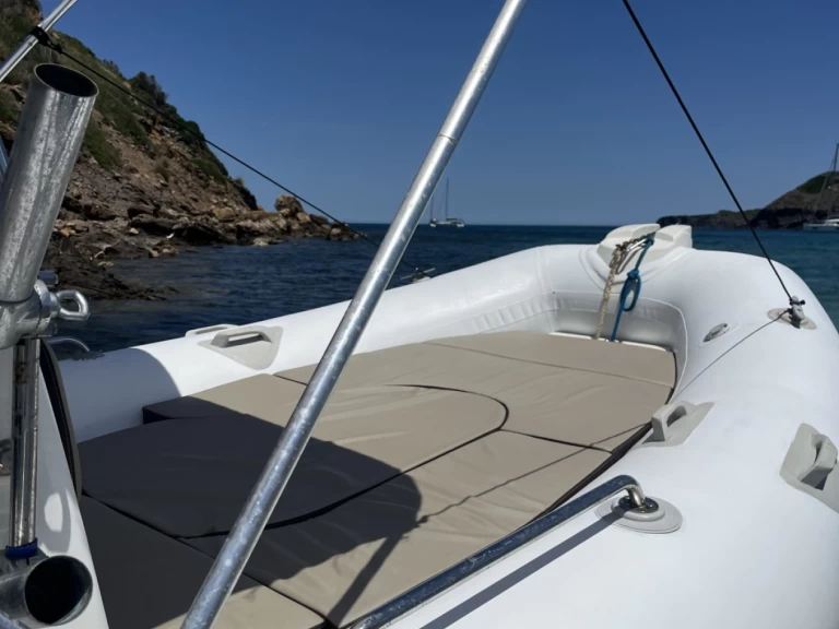 Location Semi-rigide à Port Mahon - Zodiac Medline II C