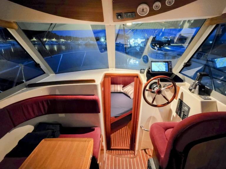 Location bateau Drage pas cher Ocqueteau 815 Range Cruiser