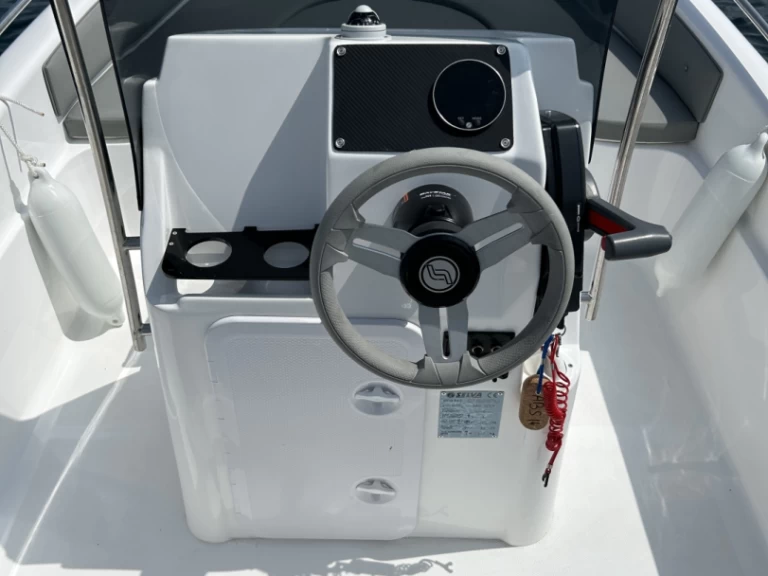 Location bateau Selva SELVA 580 OPEN à Juan-les-Pins sur Samboat