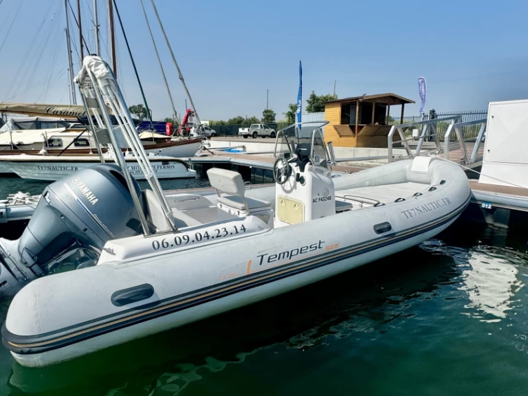 Location bateau Capelli Tempest 625 Easy à Sète sur Samboat