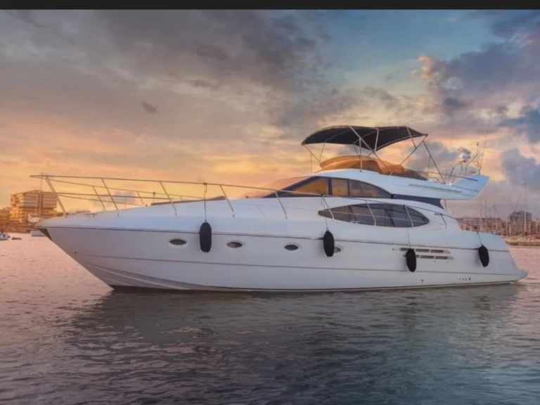 Location bateau Azimut Azimut 52 Fly à Torrevieja sur Samboat