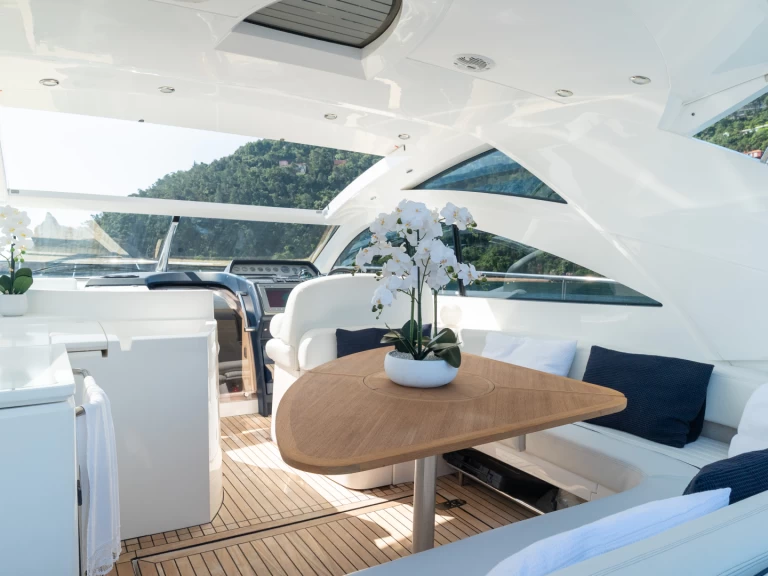 Louez un Fairline Targa 47 Gran Turismo à Mandelieu-la-Napoule