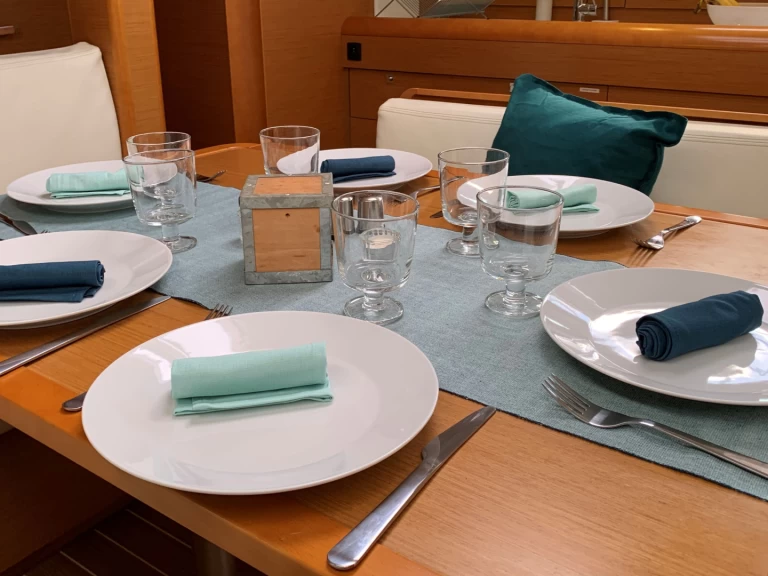 Jeanneau Sun Odyssey 469 a louer à Nice