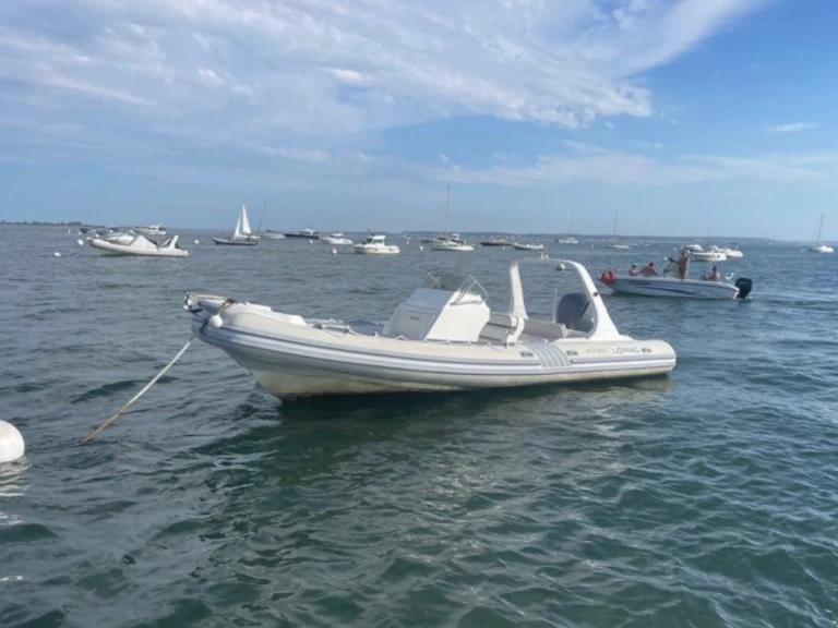 Location bateau Lomac Lomac 790 IN à Toulon sur Samboat
