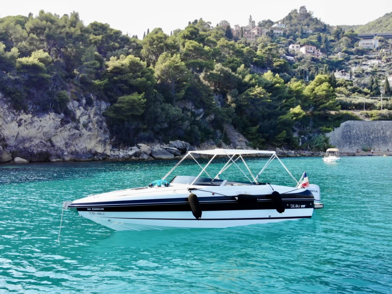 Location Bateau à moteur Tullio-Abbate avec permis