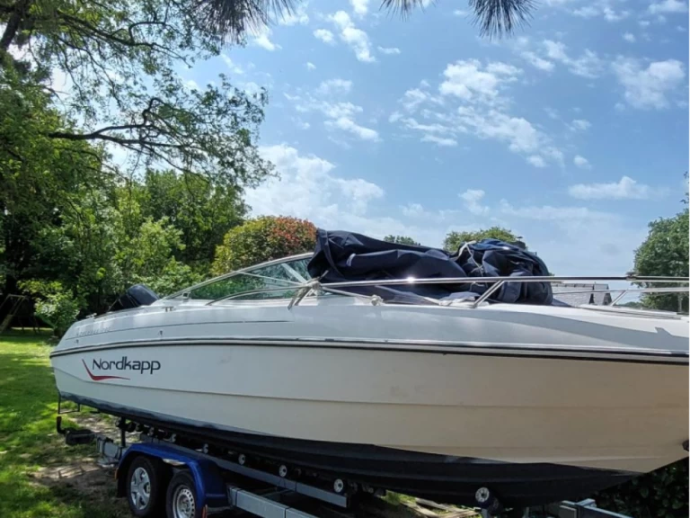 Louer Bateau à moteur avec ou sans skipper Nordkapp à Porto-Vecchio