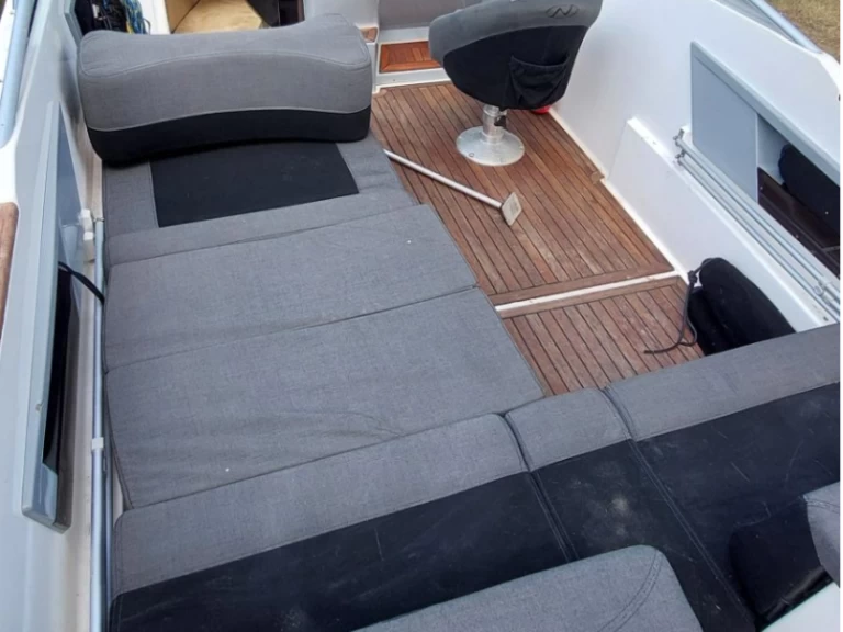 Location Bateau à moteur Nordkapp avec permis