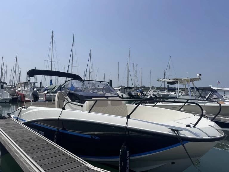 Louer Bateau à moteur avec ou sans skipper Quicksilver à La Rochelle