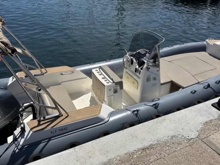 Location bateau Capelli Capelli 700 Sun à Port de Hyères (St Pierre) sur Samboat