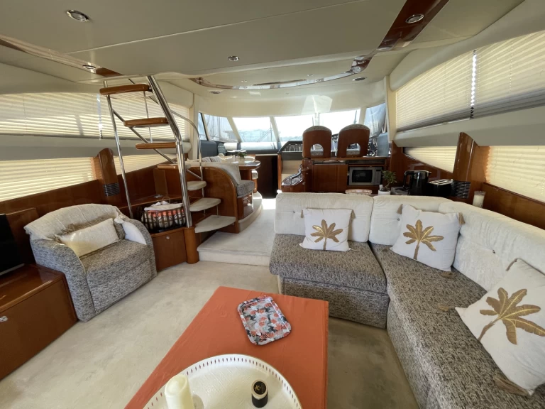 Yacht à louer à Hyères au meilleur prix