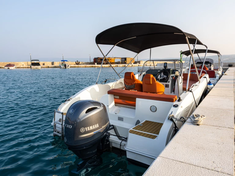 Louer Bateau à moteur avec ou sans skipper Okiboats à Crikvenica