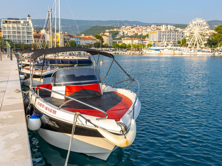 Location à Crikvenica - Okiboats Barracuda 595 SD sur SamBoat