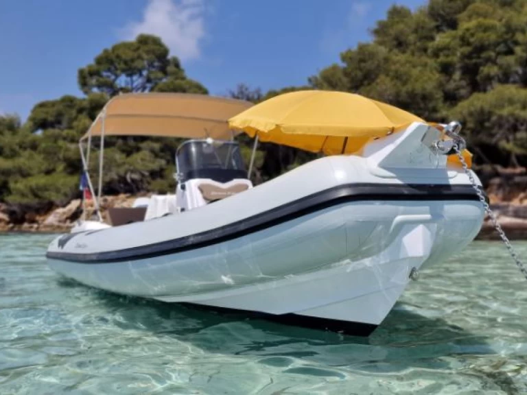 Location bateau Mandelieu-la-Napoule pas cher Cayman 21 Sport