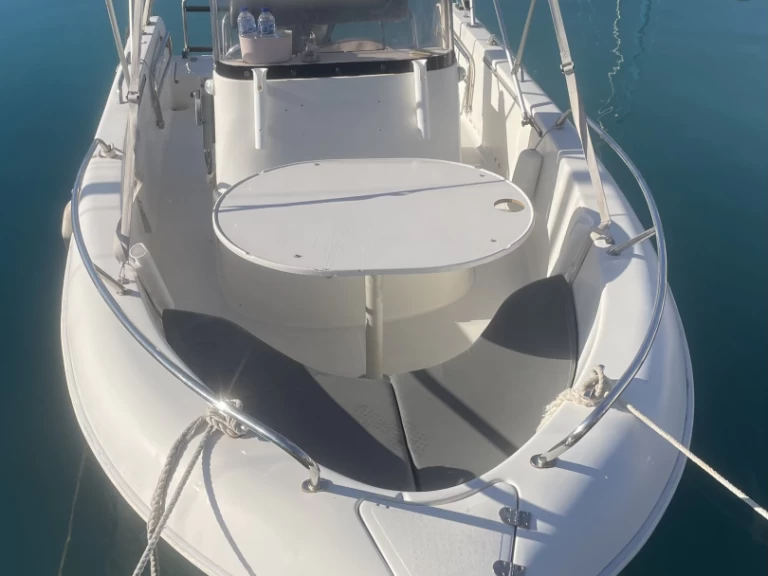Louer Bateau à moteur avec ou sans skipper Pacific Craft à Cagnes-sur-Mer