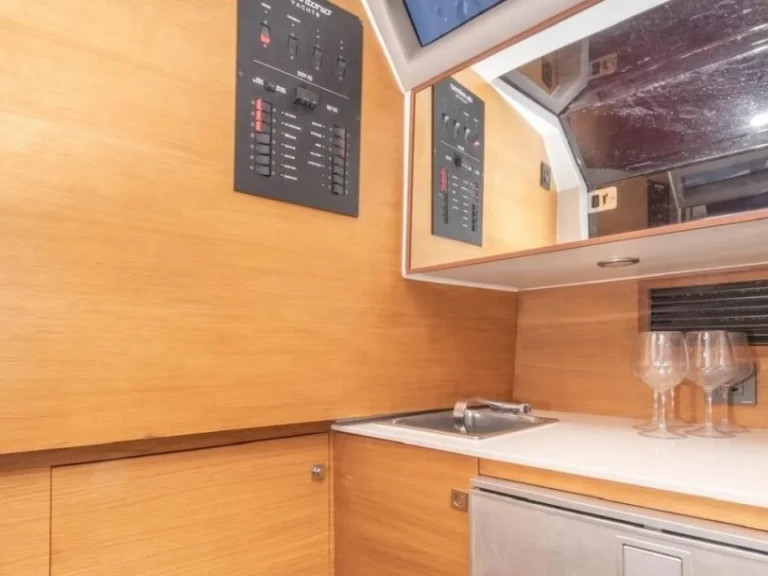 De Antonio D33 Open D33 a louer à Ibiza Magna