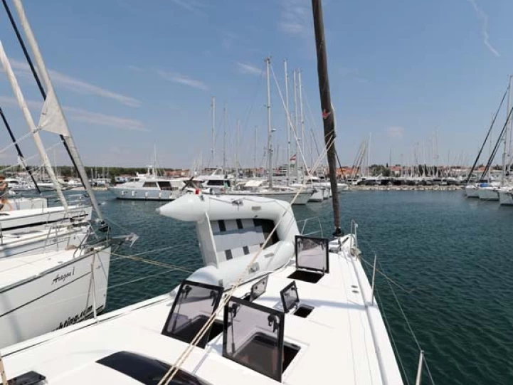 Louez un Dufour Dufour 56 Exclusive à Trogir