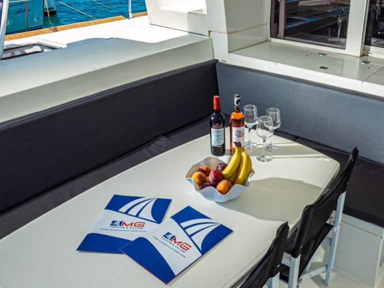 Catamaran à louer à Páleros au meilleur prix